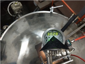 3200度下出料石墨化炉安装调试完成